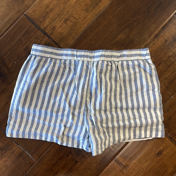 NWOT Cute splendid shorts! Size large - Picture 3 of 4